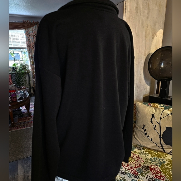 NWT Volcom Pullover Sweatshirt Blk/Multi Size Large Really NICE! - Picture 3 of 7